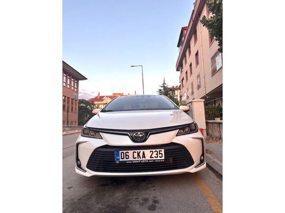 Sahibinden Toyota Corolla 1.5 Dream 2021 Model