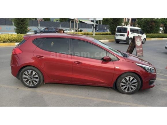 2015 mod.Kia cedd.Kaza, Değişen, Tramer yok.
