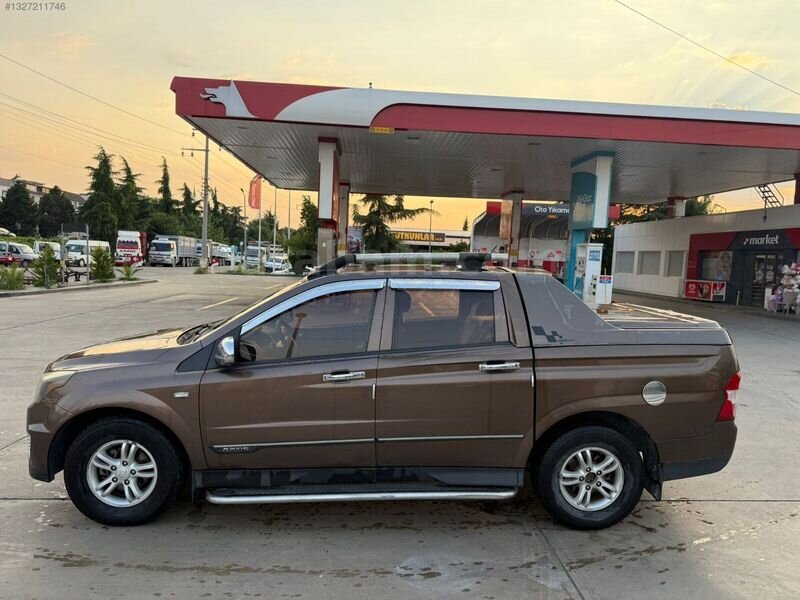 Galeriden KGM SsangYong Korando Sports 2.0 e-XDI 2013 Model Manisa 225.000 km Kahverengi