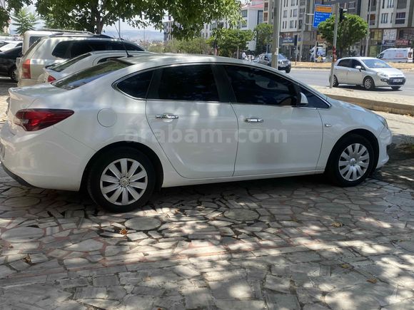 Galeriden Opel Astra 1.6 Edition 2018 Model Bingöl