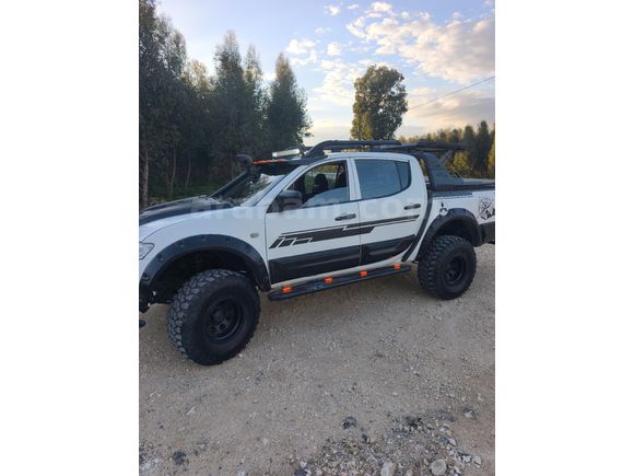 Sahibinden Mitsubishi L 200 4x4 Invite 2015 Model