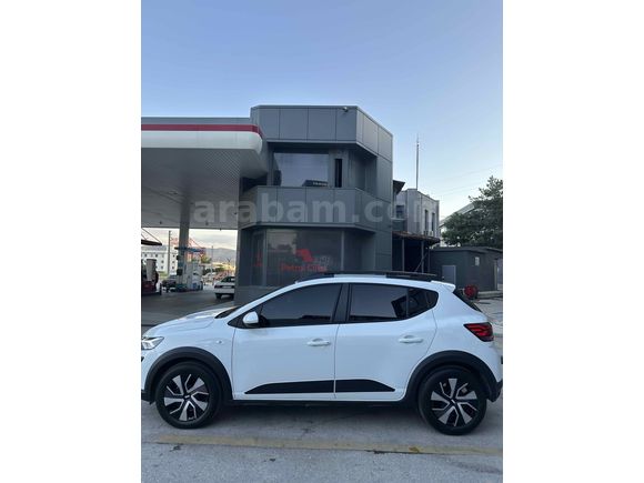 Sahibinden Dacia Sandero Stepway 1.0 Eco-G Essential 2025 Model 