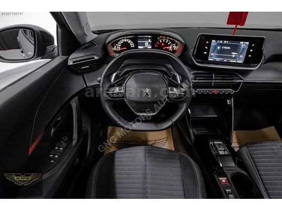 GNC MOTORS 2022 PEUGEOT 2008 ACTİVE SKYPACK CAM TAVAN