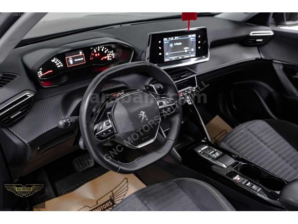 GNC MOTORS 2022 PEUGEOT 2008 ACTİVE SKYPACK CAM TAVAN