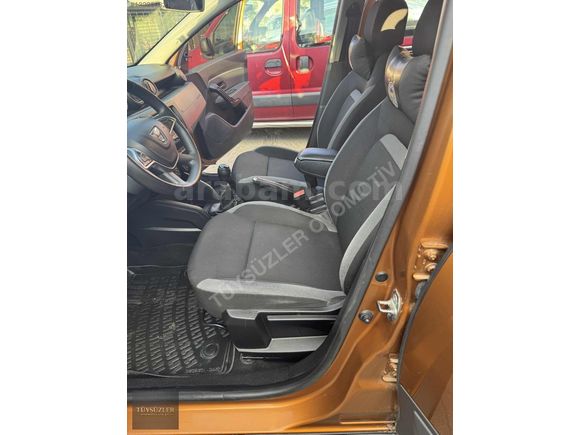 300bin Peşi Dacia Duster 99bin km HATASIZ ORJİNAL Geri kamera