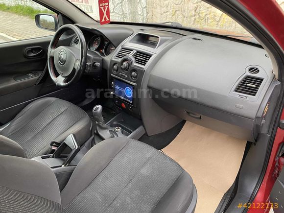 İLK SAHİBİNDEN MEGANE 2 BAKIMLI DÜŞÜK KM