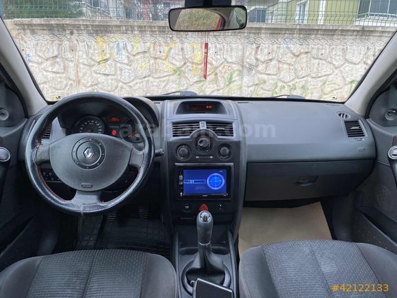 İLK SAHİBİNDEN MEGANE 2 BAKIMLI DÜŞÜK KM