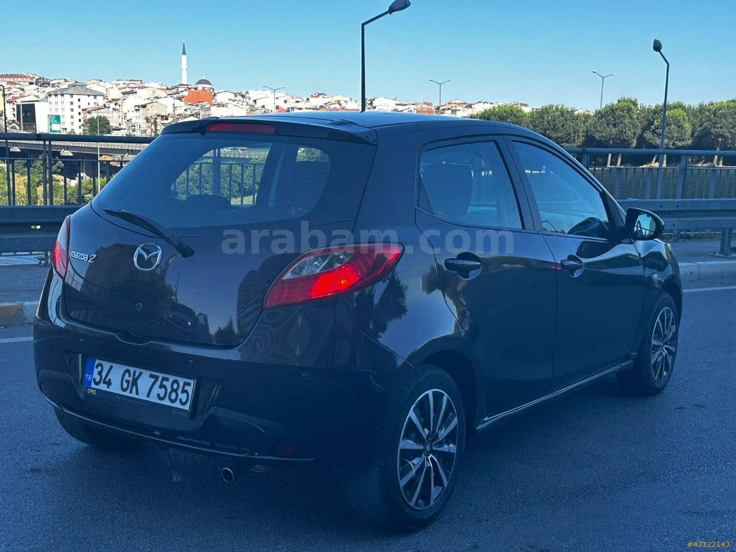 Galeriden Mazda 2 1.5 Sport 2010 Model İstanbul 163.000 km Mor 7
