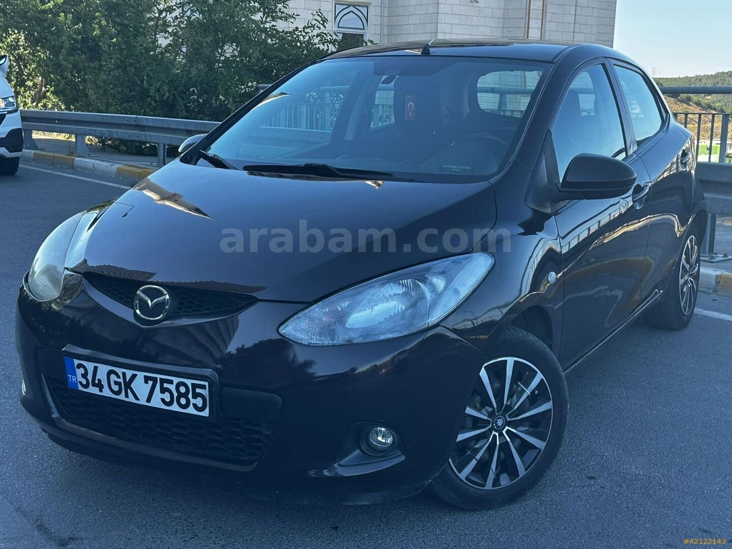 Galeriden Mazda 2 1.5 Sport 2010 Model İstanbul 163.000 km Mor 6