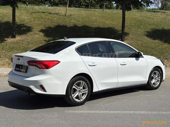 2021 FORD FOCUS 1.5 TDCI TREND X/SERVİS BAKIMLI/HATASIZ/LED