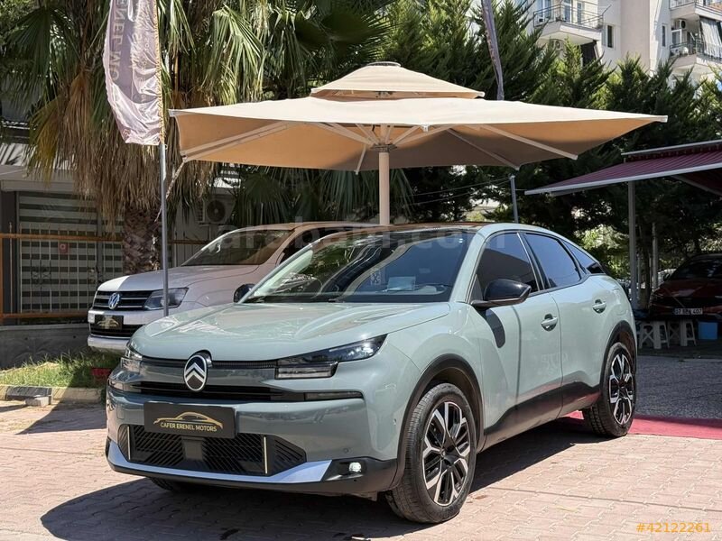 Galeriden Citroen C4 1.2 PureTech Max 2025 Model Antalya 39.200 km Yeşil