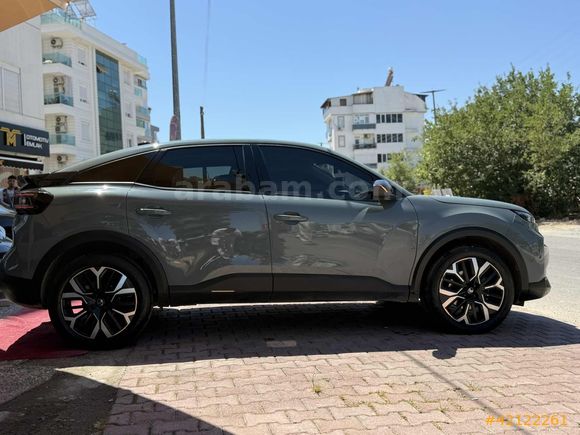2025 MODEL C4 1.2 PURETECH MAX EAT8 HATASIZ KATOLOG RENK