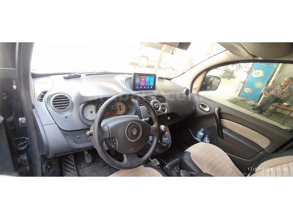 Sahibinden Renault Kangoo Multix 1.5 dCi Privilege 2011 Model