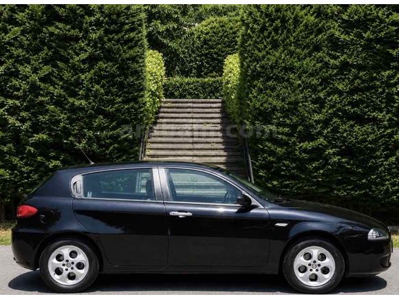 Sahibinden Alfa Romeo 147 1.6 TS Distinctive 2007 Model 