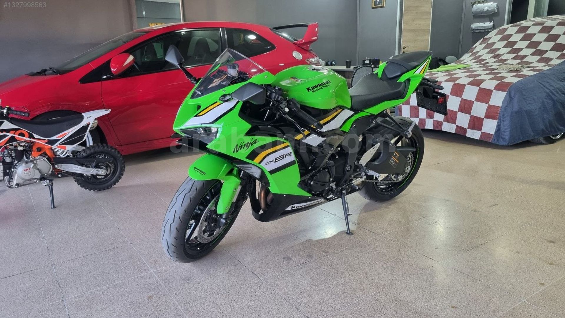 Galeriden Kawasaki Ninja ZX 6R 2024 Model İzmir 7.200 km Yeşil