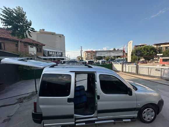 TAKAS VADE OLUR  Peugeot Partner 1.9 D 2004 Model Denizli