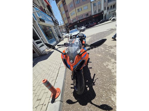 1680 km 2025 model sıfır niyetine 250SR