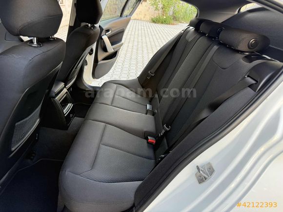 HATASIZ BOYASIZ TRAMERSİZ 2017 MODEL BMW 1.18 İ JOY PLUS