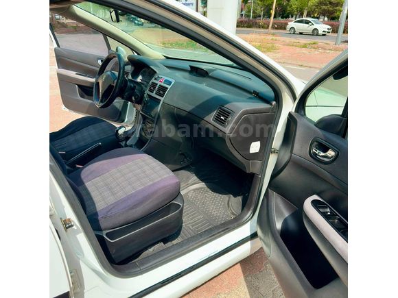 2002 MODEL PEUGEOT 307 1.6 XR
