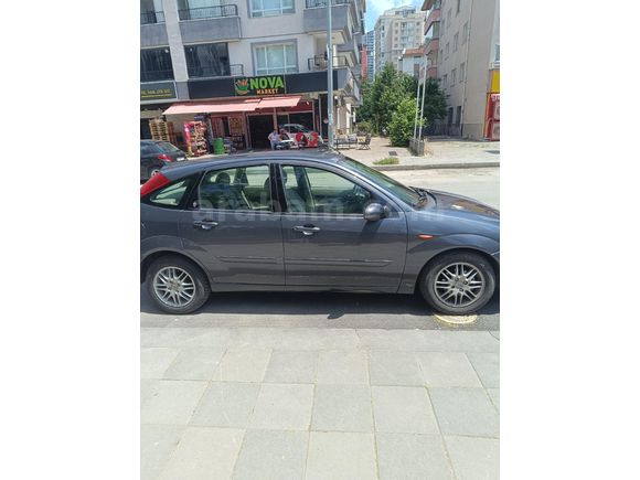 Sahibinden Ford Focus 1.6 Ghia 2003 Model
