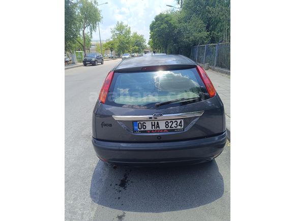 Sahibinden Ford Focus 1.6 Ghia 2003 Model