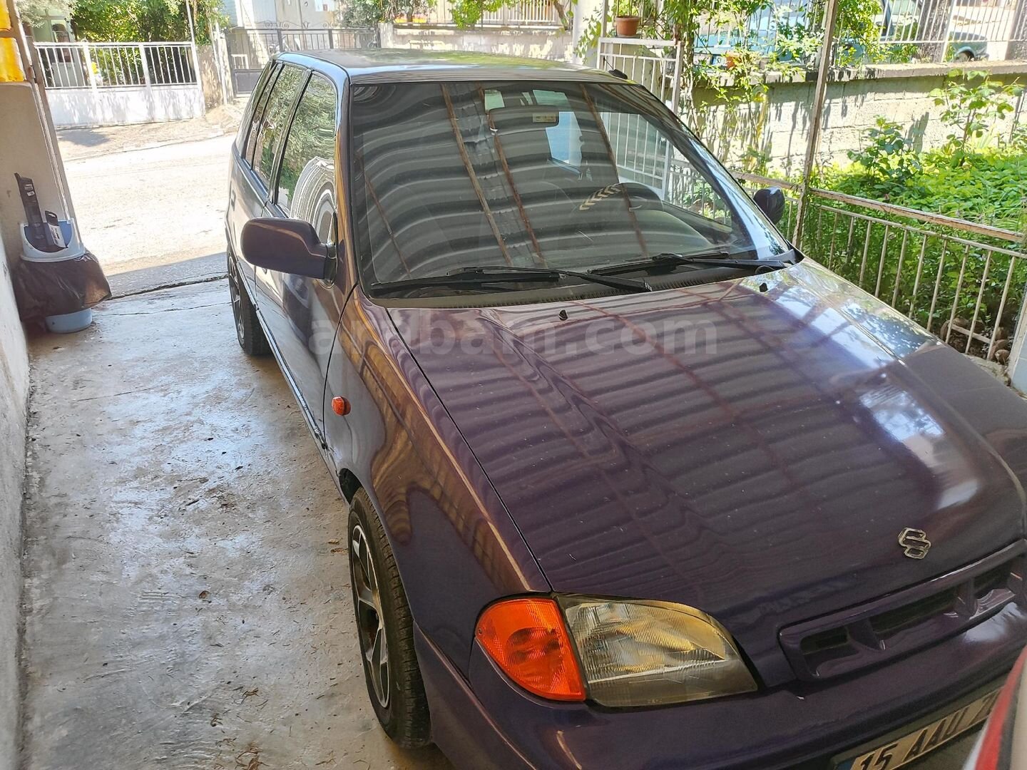 Sahibinden Suzuki Swift 1.3 GLX 1998 Model Burdur 130.000 km Bordo 4