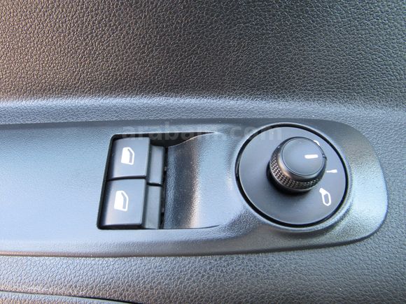 BÜYÜKSOYLU'DAN 2026 MODEL OPEL COMBO 1.5D ESENTİAL AT8 FL 130 HP