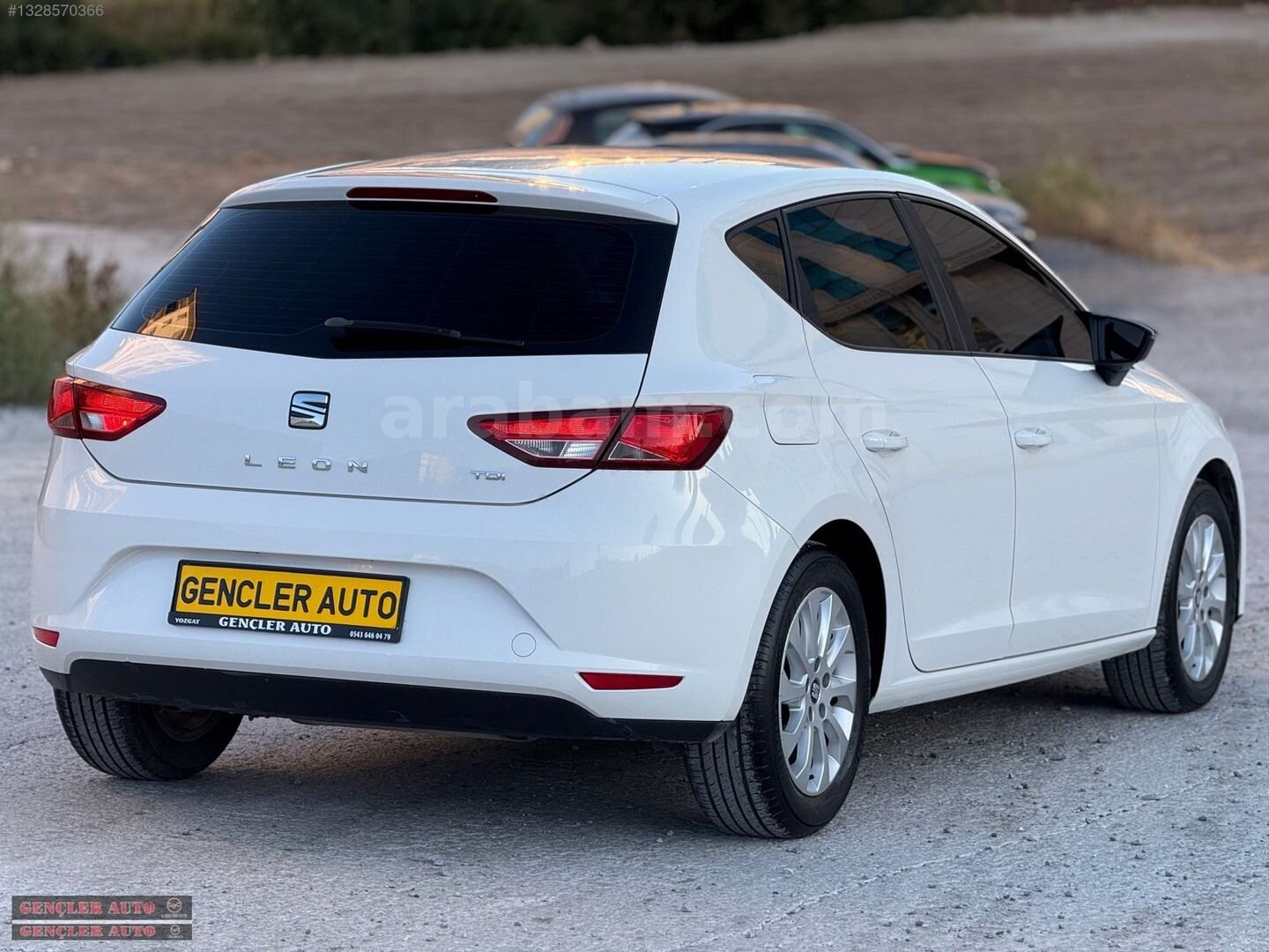 Galeriden Seat Leon 1.6 TDI Style 2016 Model Yozgat 174.000 km Beyaz 5