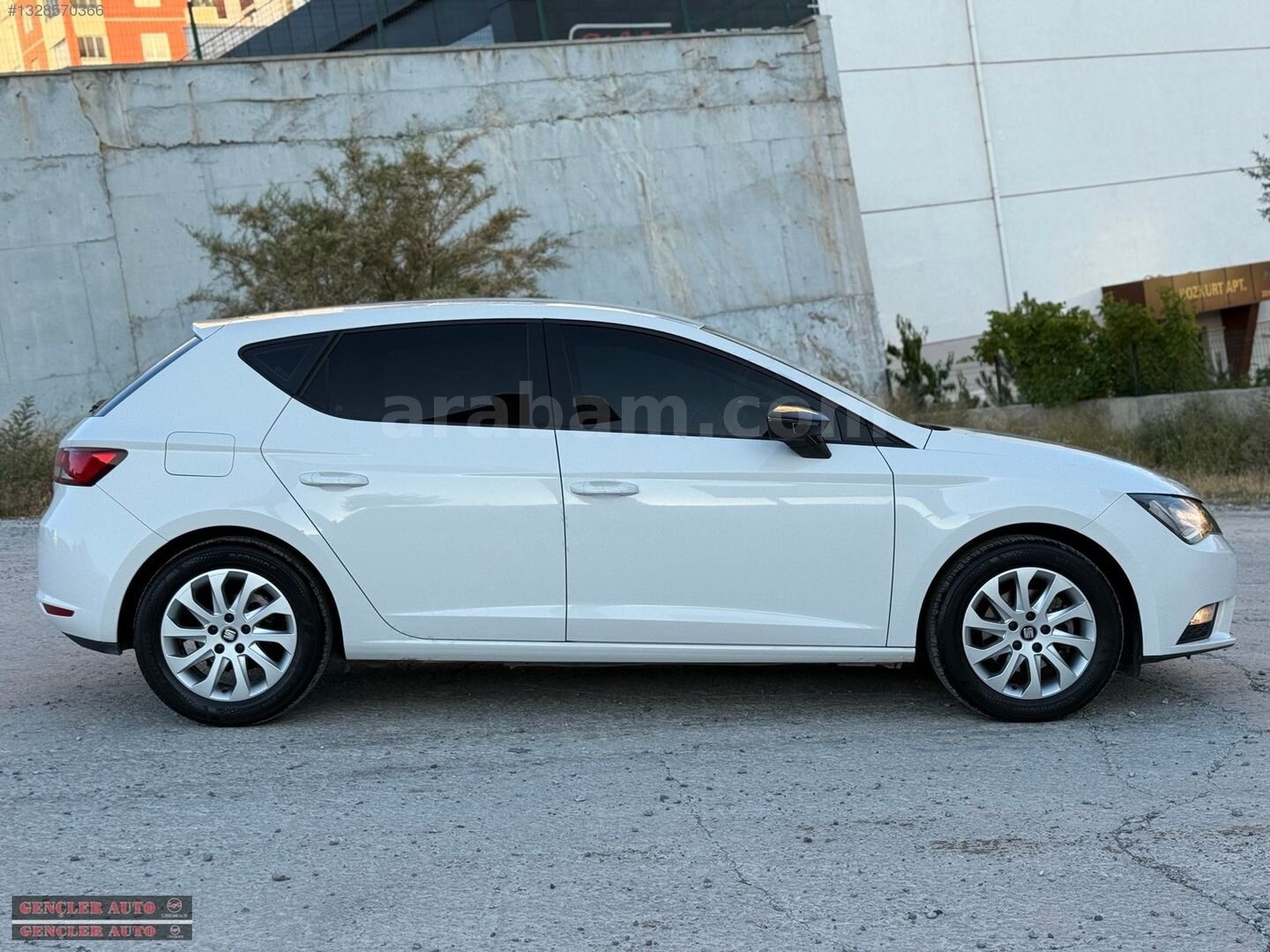 Galeriden Seat Leon 1.6 TDI Style 2016 Model Yozgat 174.000 km Beyaz 4