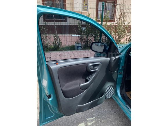 Sahibinden Opel Corsa 1.3 CDTI Essentia 2004 Model