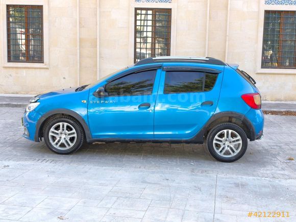 ÜMİT AUTO/2016/DACİA/SANDERO/131.BİN KM/STEPWAY/