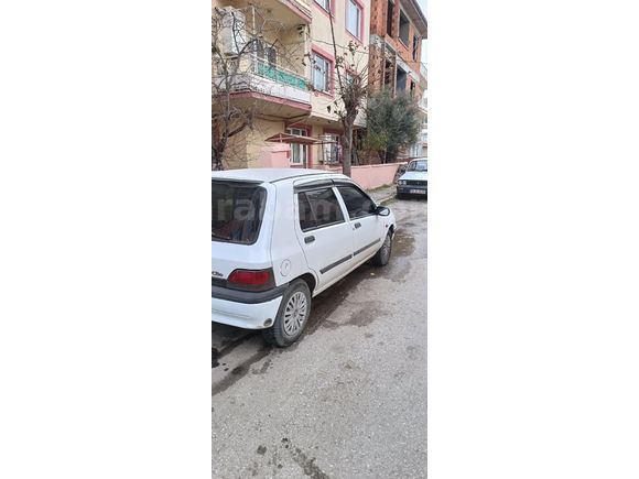 Sahibinden Renault Clio 1.4 RN 1998 Model