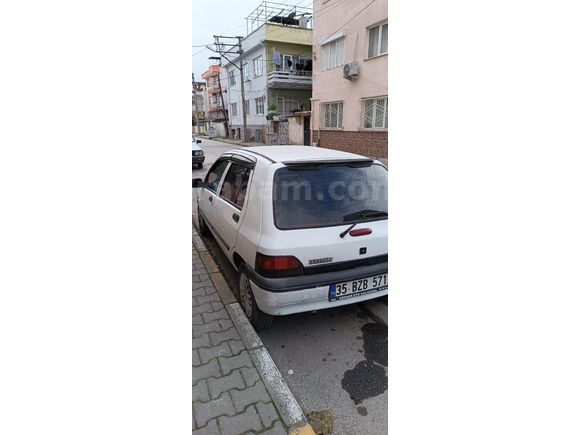 Sahibinden Renault Clio 1.4 RN 1998 Model