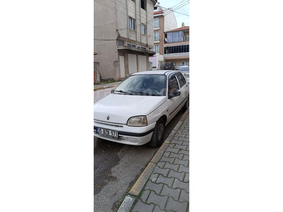 Sahibinden Renault Clio 1.4 RN 1998 Model