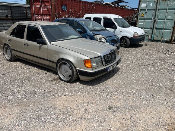 Sahibinden Mercedes - Benz 230 E 1986 Model 