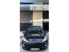 Galeriden Peugeot 207 1.4 Sportium 2011 Model İstanbul