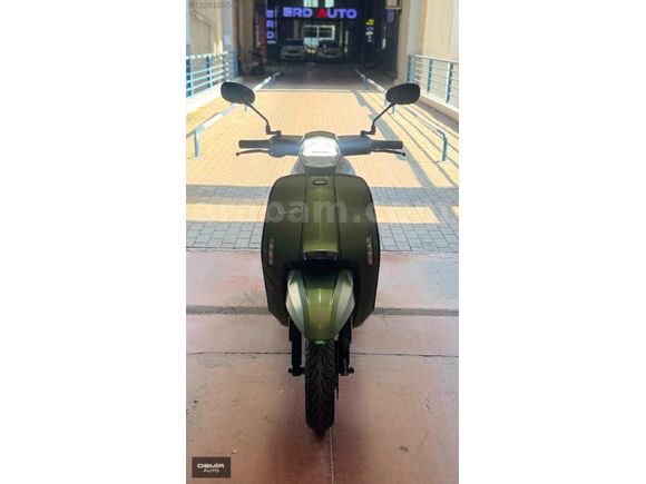 Lambretta V200 Special ABS 7.500 KM BOYASIZ HATASIZ...