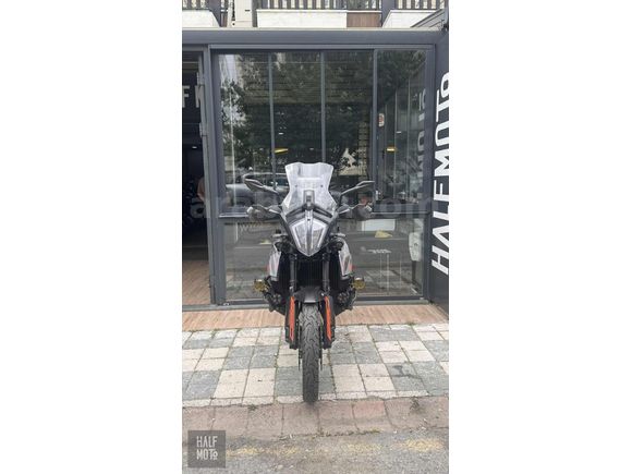 HALF MOTO 2021 KTM 890 ADVANTURE