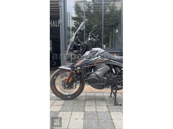 HALF MOTO 2021 KTM 890 ADVANTURE