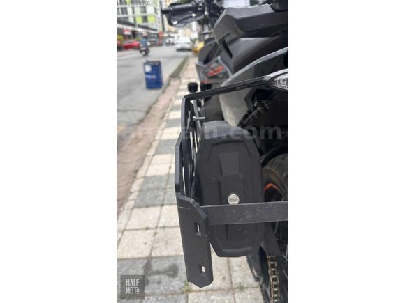 HALF MOTO 2021 KTM 890 ADVANTURE