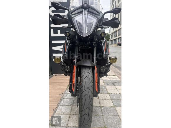 HALF MOTO 2021 KTM 890 ADVANTURE