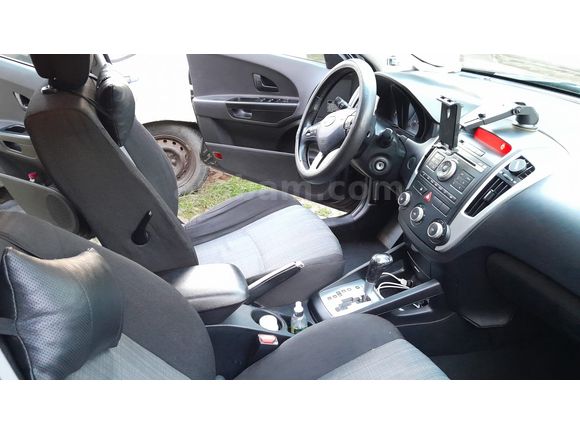 Sahibinden Kia Ceed 1.6 CRDi Motion SW 2012 Model 