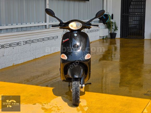 OTO TEN - 2001 VESPA ET4 150 CC