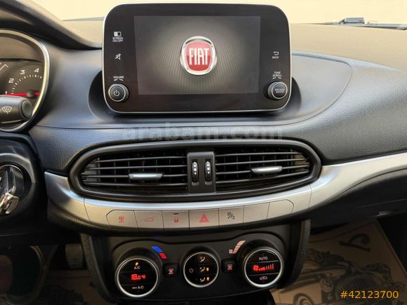 2020 1.4 URBAN PLUS 70 BİNDE TEMİZ BAKIMLI HATASIZ