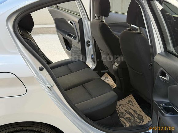 2020 1.4 URBAN PLUS 70 BİNDE TEMİZ BAKIMLI HATASIZ