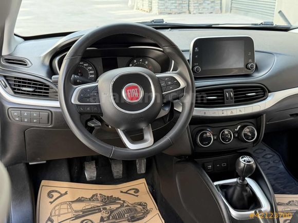 2020 1.4 URBAN PLUS 70 BİNDE TEMİZ BAKIMLI HATASIZ