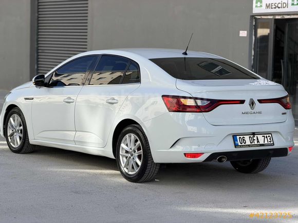 2016 MEGANE OTOMATİK TOUC PLUS 240 BİNDE UYGUN FİYATLI