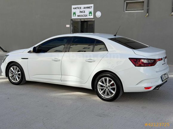2016 MEGANE OTOMATİK TOUC PLUS 240 BİNDE UYGUN FİYATLI