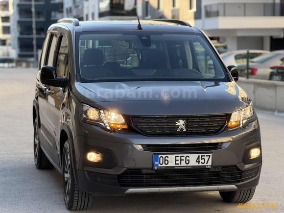 2024 ÇIKIŞLI RIFTER 37 BİNDE SERVİS BAKIMLI HATASIZ BOYASIZ
