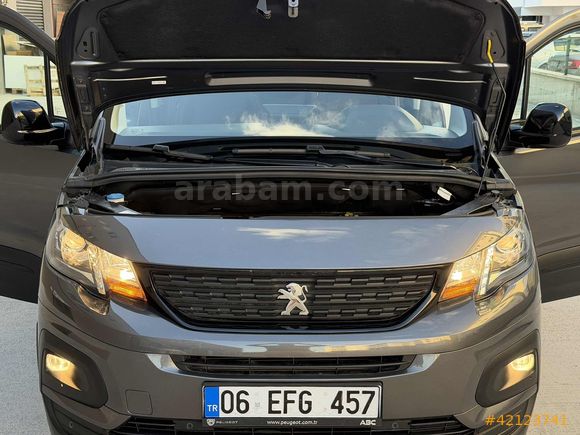 2024 ÇIKIŞLI RIFTER 37 BİNDE SERVİS BAKIMLI HATASIZ BOYASIZ